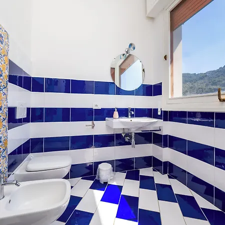 De Vivo Realty - Relais Mirage *