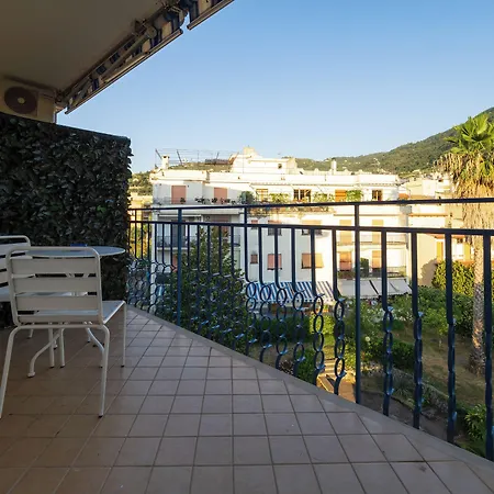 De Vivo Realty - Relais Mirage Apartmán