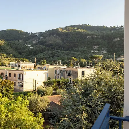 Relais Mirage - De Vivo Realty