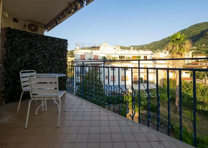 Relais Mirage - De Vivo Realty Апартаменти