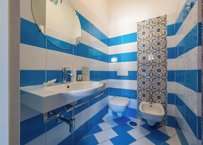 Relais Mirage - De Vivo Realty