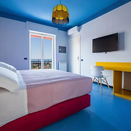 Relais Mirage - De Vivo Realty