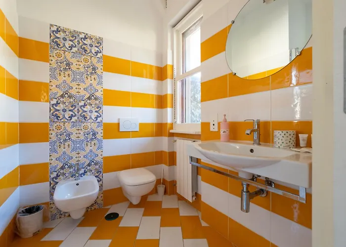 Relais Mirage - De Vivo Realty