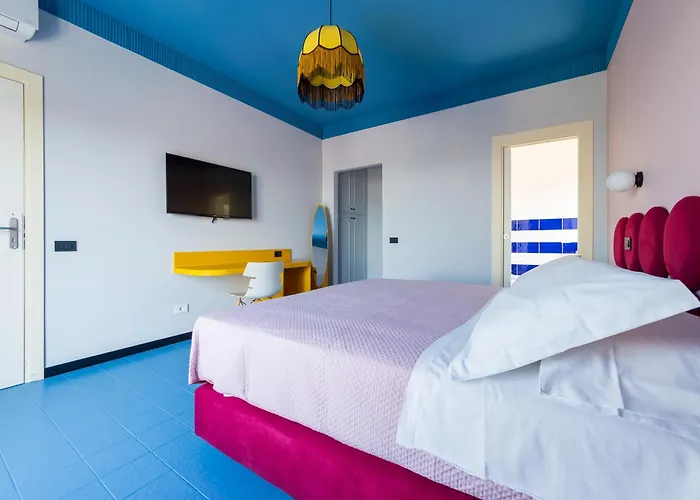 Relais Mirage - De Vivo Realty Apartament